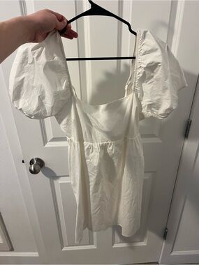 Le Lis Cream Puff-Sleeve Mini Dress